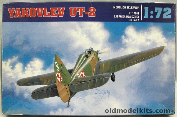 AGA 1/72 Yakovlev UT-2 plastic model kit